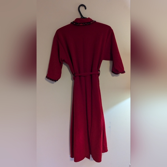 Vintage Red Robe with Tartan Trim - Youth Size 14 - Picture 5 of 5